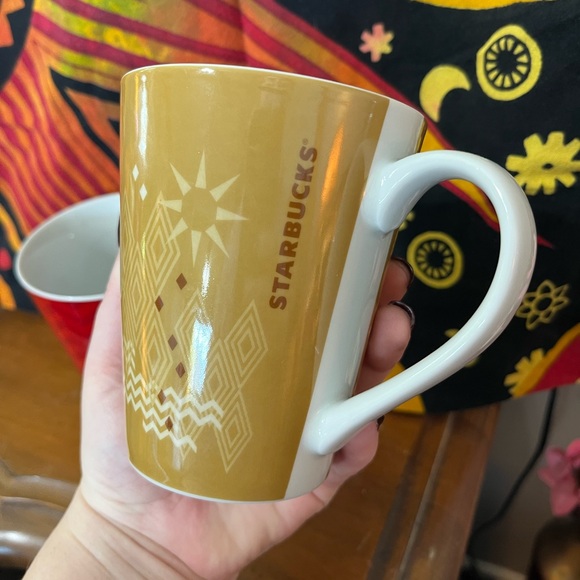 Starbucks Pair of 2013 Christmas Holiday Ceramic Coffee Mugs Cups - Picture 3 of 10